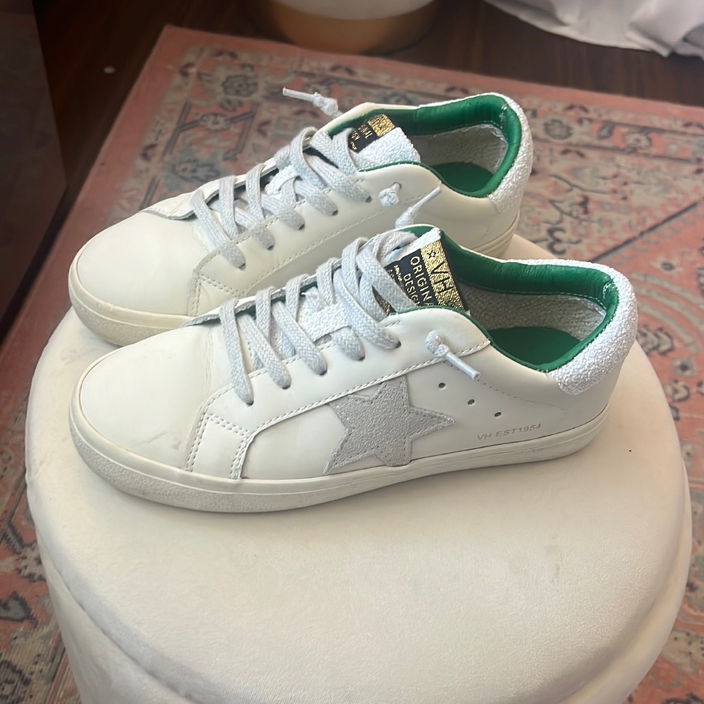 Vintage Havana sneakers size 7!!